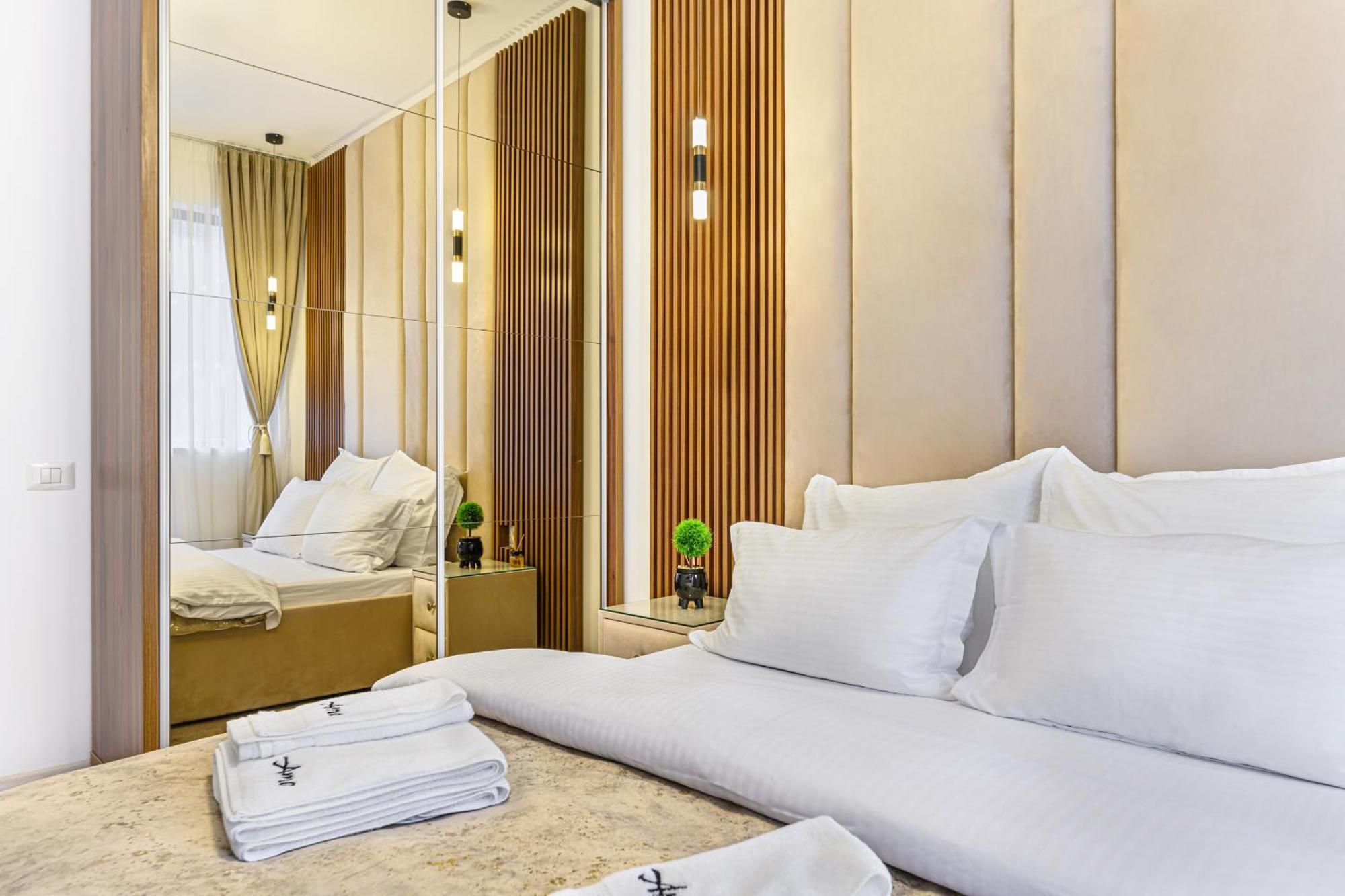 Ama Garden Apartment 부스테니 외부 사진