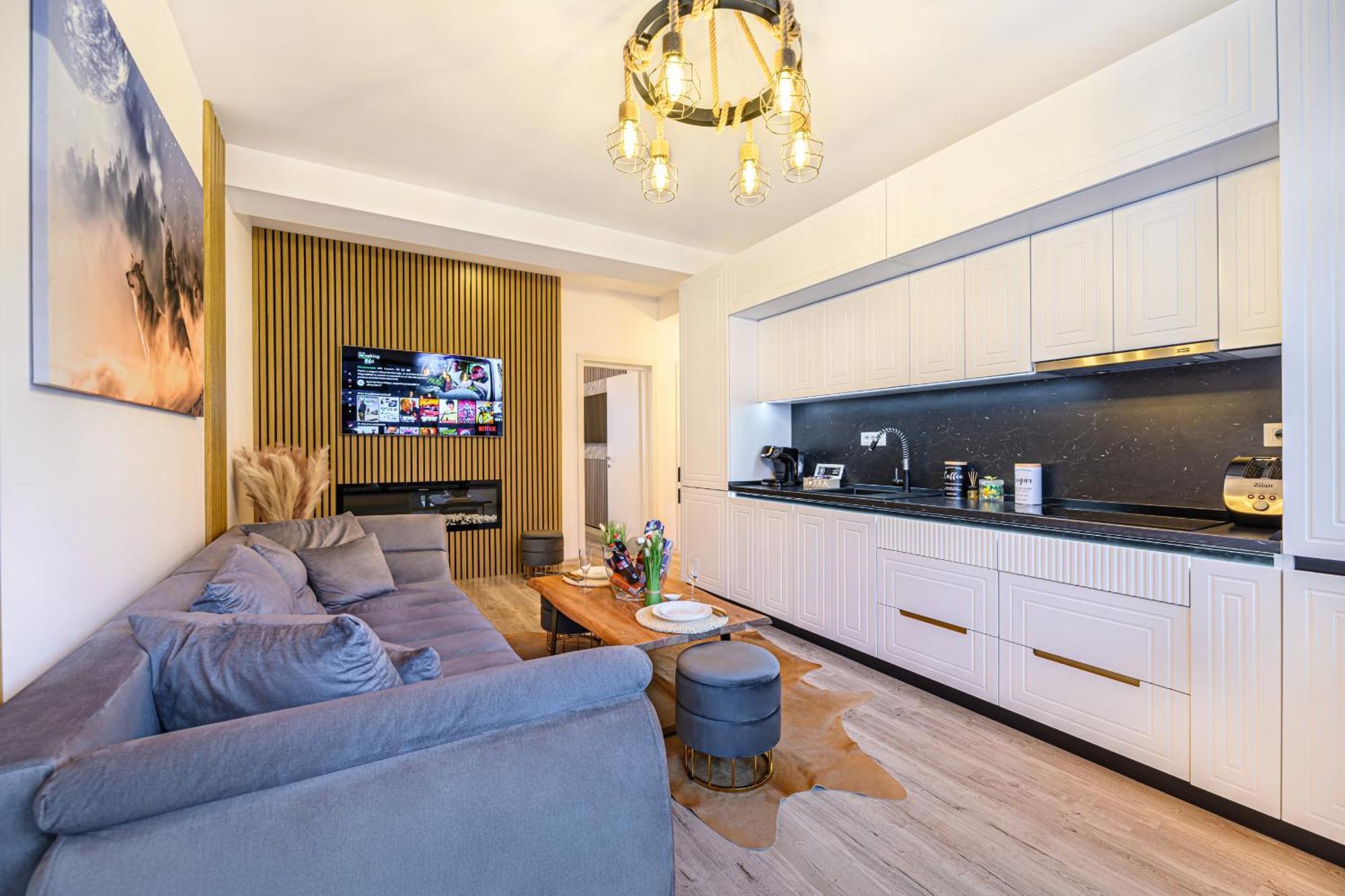 Ama Garden Apartment 부스테니 외부 사진